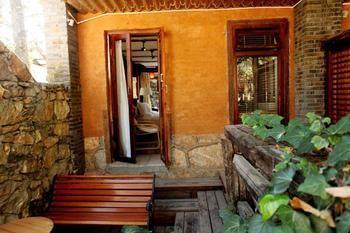 Haw Haw Inn Lijiang  Exteriör bild